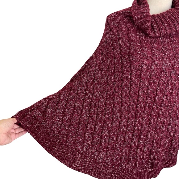 Cato Poncho Sweater One Size Burgundy Metallic Threads Chunky Knit Women Top - Picture 5 of 7